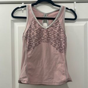 ✨Y2K NIKE TENIS TOP✨
~size MEDIUM